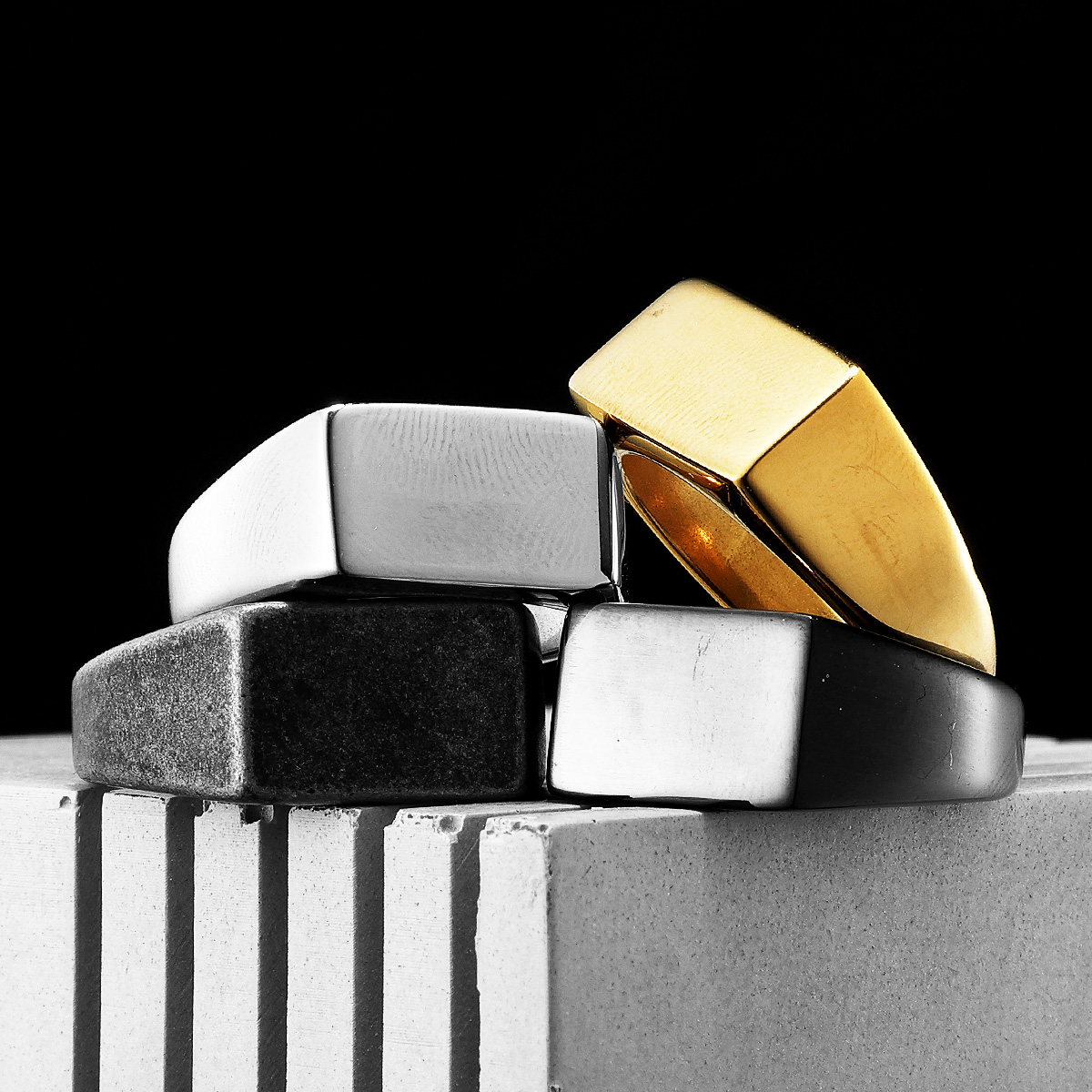 Minimalist Rectangle Engrave M - Vintage Fashion Newtown review and price